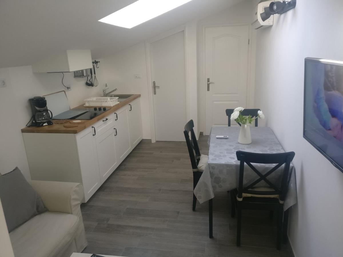 Apartmani Popovic 포레치 외부 사진