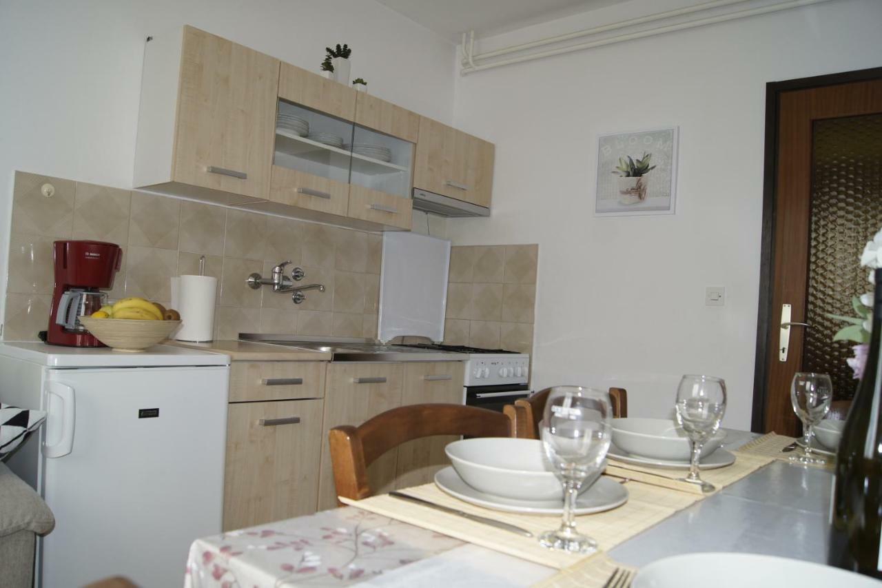 Apartmani Popovic 포레치 외부 사진